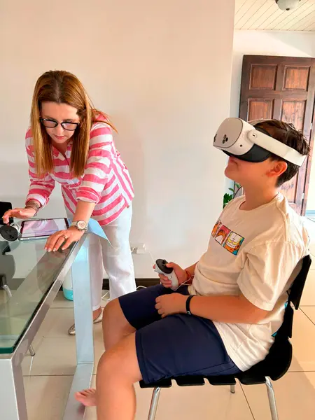 Evaluación de TDAH con Realidad Virtual vCAT® en Clínica CIAP, Escazú
